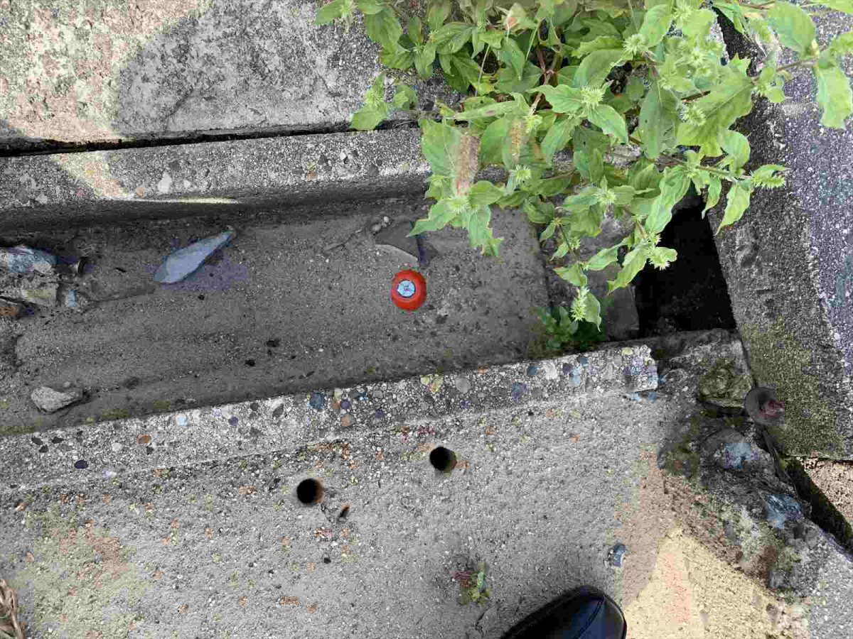 境界杭の確認です！｜西尾市の注文住宅・新築一戸建て｜キラママの家吉良建設株式会社